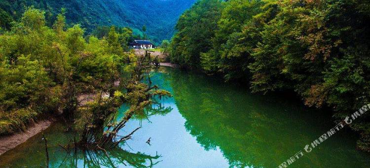 鹤峰洪家大院图片