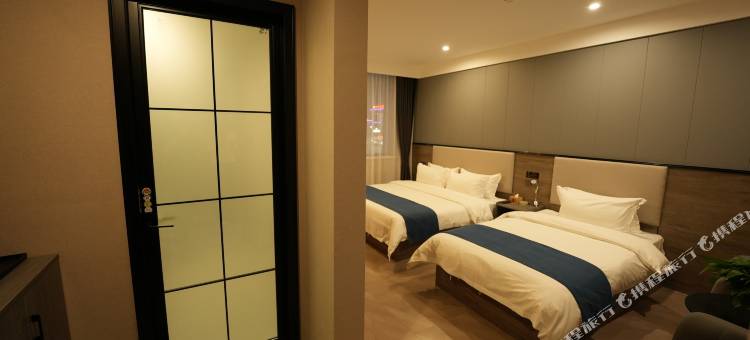 如家睿柏·云酒店(芮城东茂广场店)图片