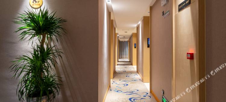 博罗·明玥丨Aura·MoonlitGarden花园酒店(石湾铁场明月公园店)图片