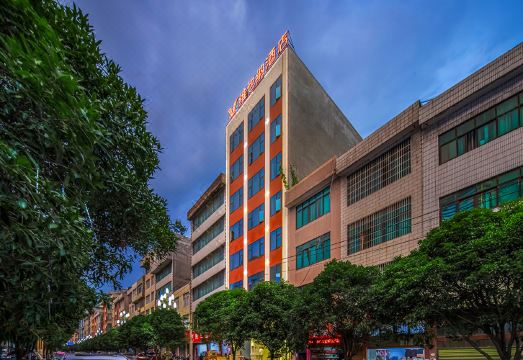 Vienna Hotel (Zhenxiong Street Xinhuayuan Branch) Hotel Overview