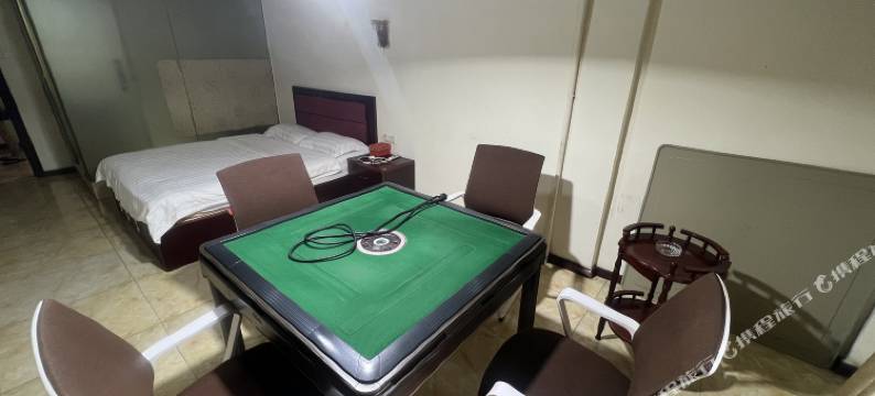 中山凤凰公寓(明珠站店)图片