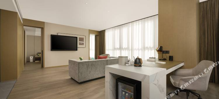 济南西站东广场亚朵酒店图片