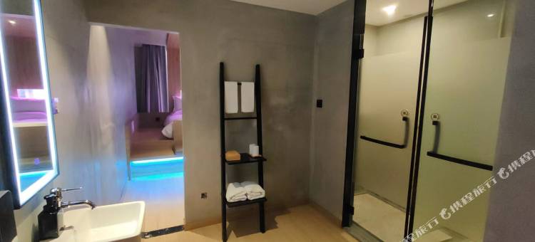 U2Hotel哟兔轻奢酒店(四川传媒学院三店)图片