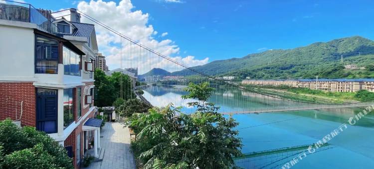 东江湖临江仙·吊桥客栈图片