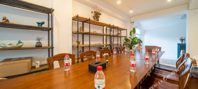 贵阳花溪逸墅民宿(花溪公园十里河滩店)图片