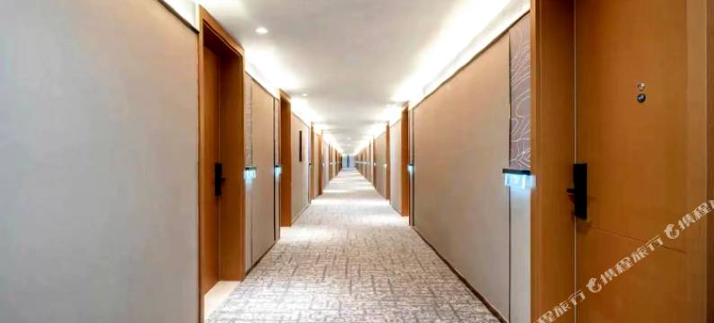 云憬高空景观酒店图片