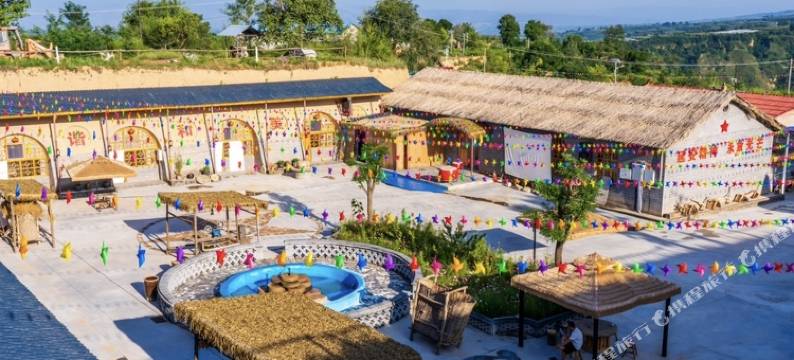 七零后土窑洞大院图片