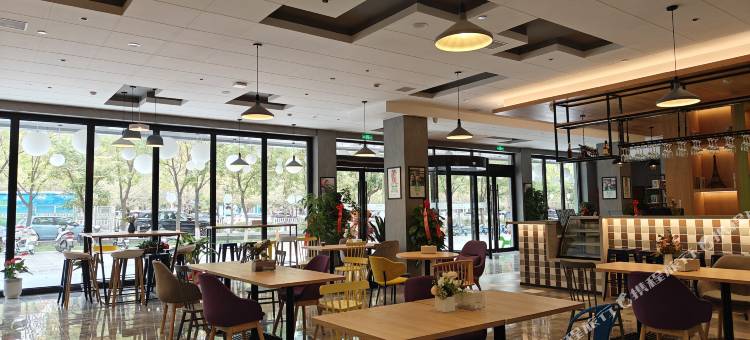 康铂酒店(嘉峪关大唐美食街店)图片