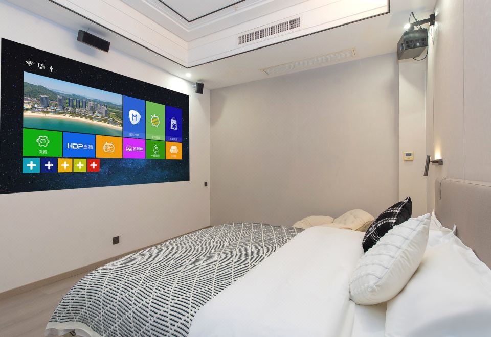 Delibao Hotel (Yangjiang Yuanyanghu Park East Huicheng Square Branch) Hotel Overview