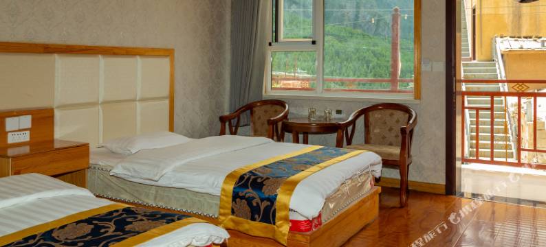 扎尕那山水云居藏家民宿图片