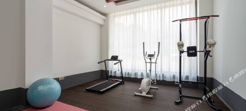 沐居·汤泉酒店(峨眉山报国寺店)图片