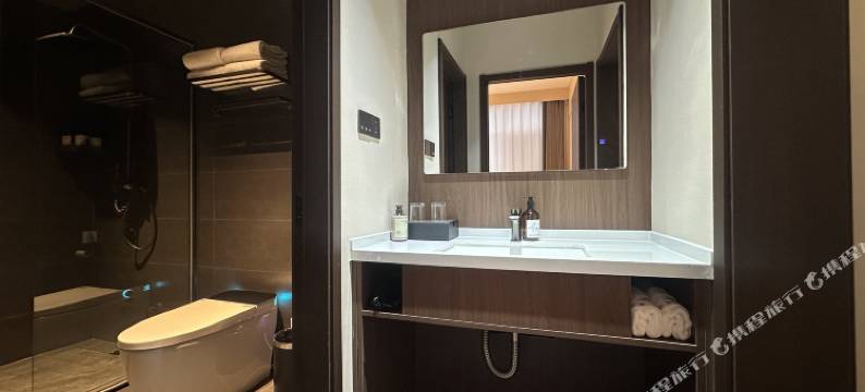 鸿銮·星居民宿(承德鼎盛王朝康熙大典演出店)图片