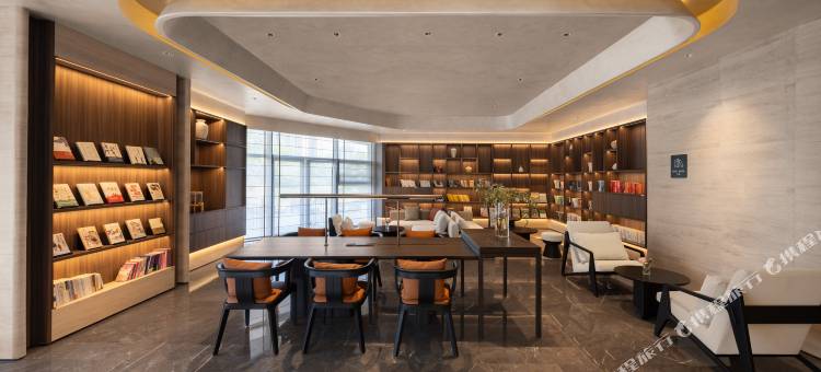 徐州医科大学地铁站和平大道亚朵酒店图片