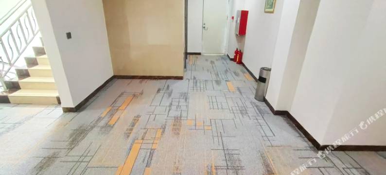 云朵时尚酒店(英德望埠店)图片