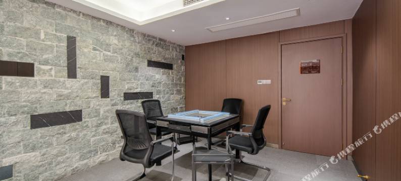 季枫国际酒店(信阳火车站万达广场店)图片