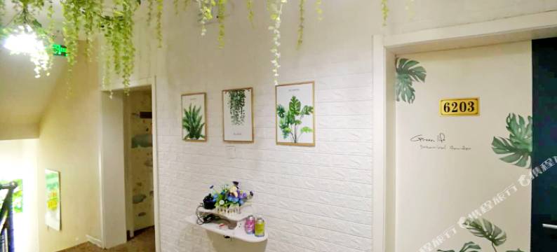 虫虫客栈(南阳理工店)图片