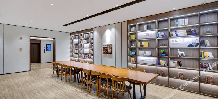 汉庭酒店(哈尔滨松北万象汇冰雪大世界店)图片