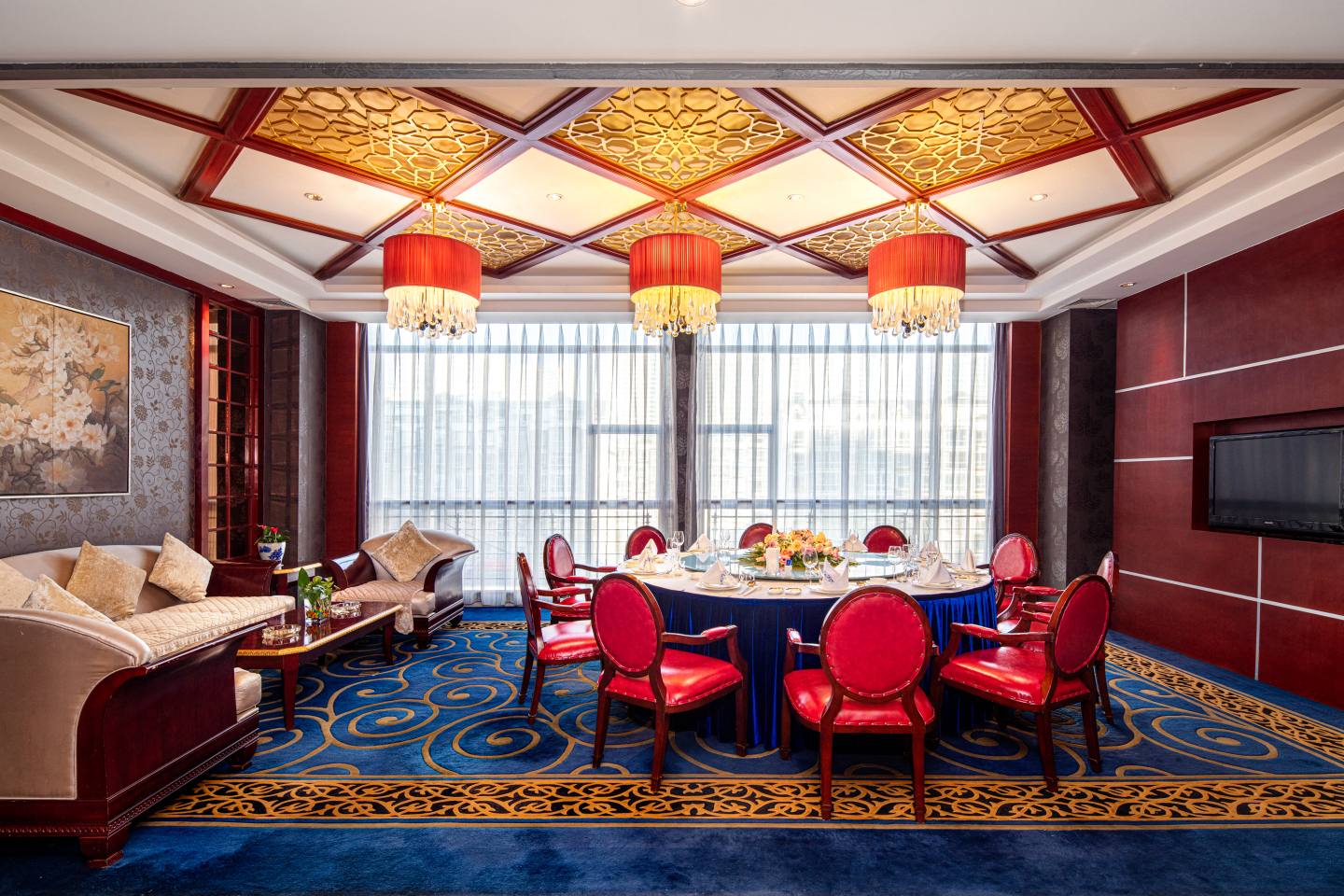 Howard Johnson Plaza Jindi Over view