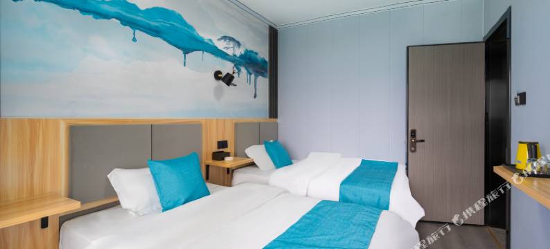 郑州六月精品酒店(郑大一附院东院区店)图片