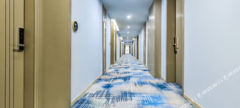 达沃斯酒店(重庆冉家坝轻轨站店)图片