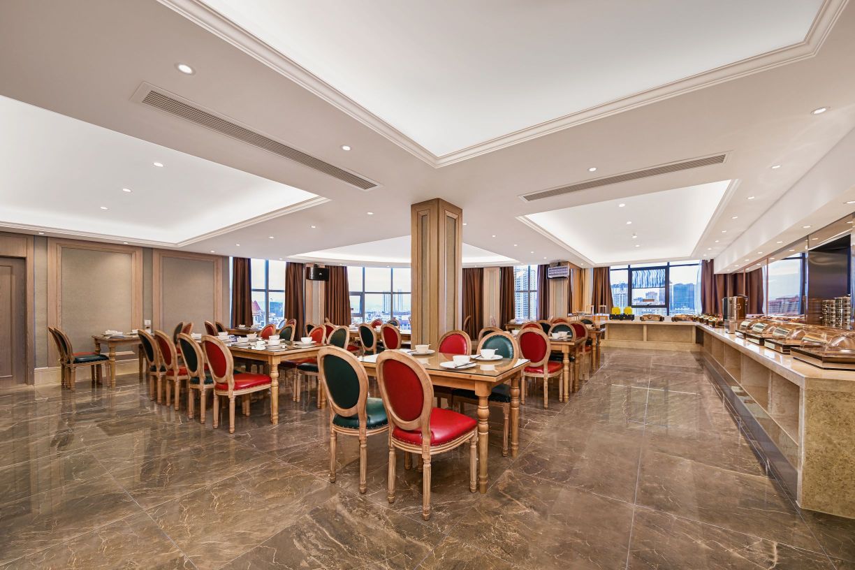 Vienna Hotel (Zhangzhou Xingguo General Park Branch) Over view