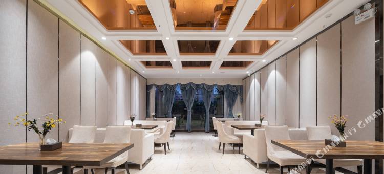 弥勒雄丰温泉酒店(湖泉生态园店)图片