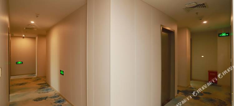 罗定三耳居公寓(泰德天润广场店)图片