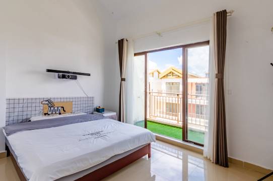 三亚初识民宿(海棠湾免税店)