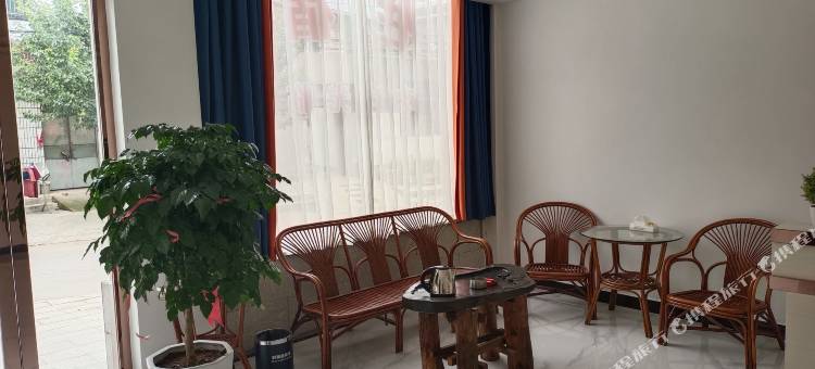 方城舒雅阁宾馆图片