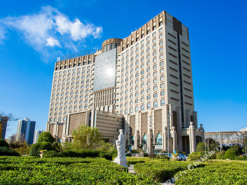 安阳华强诺华廷酒店(文体中心体育场店)