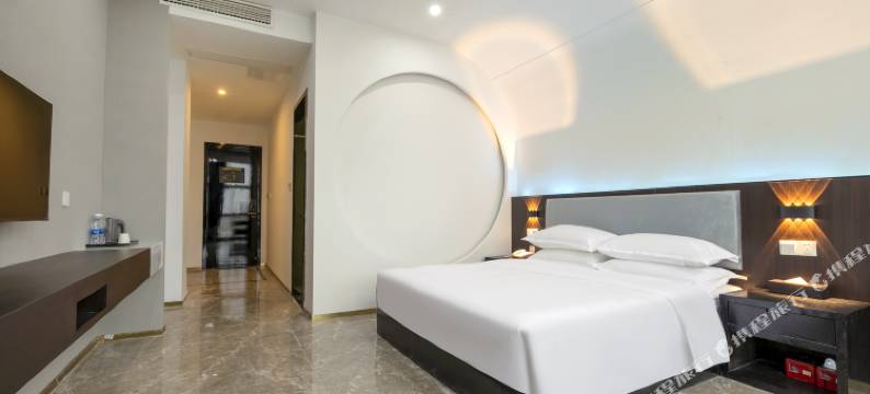 柏曼酒店(武汉光谷广场地质大学店)图片