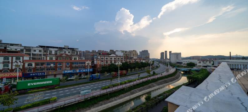 龙海悦来登酒店图片