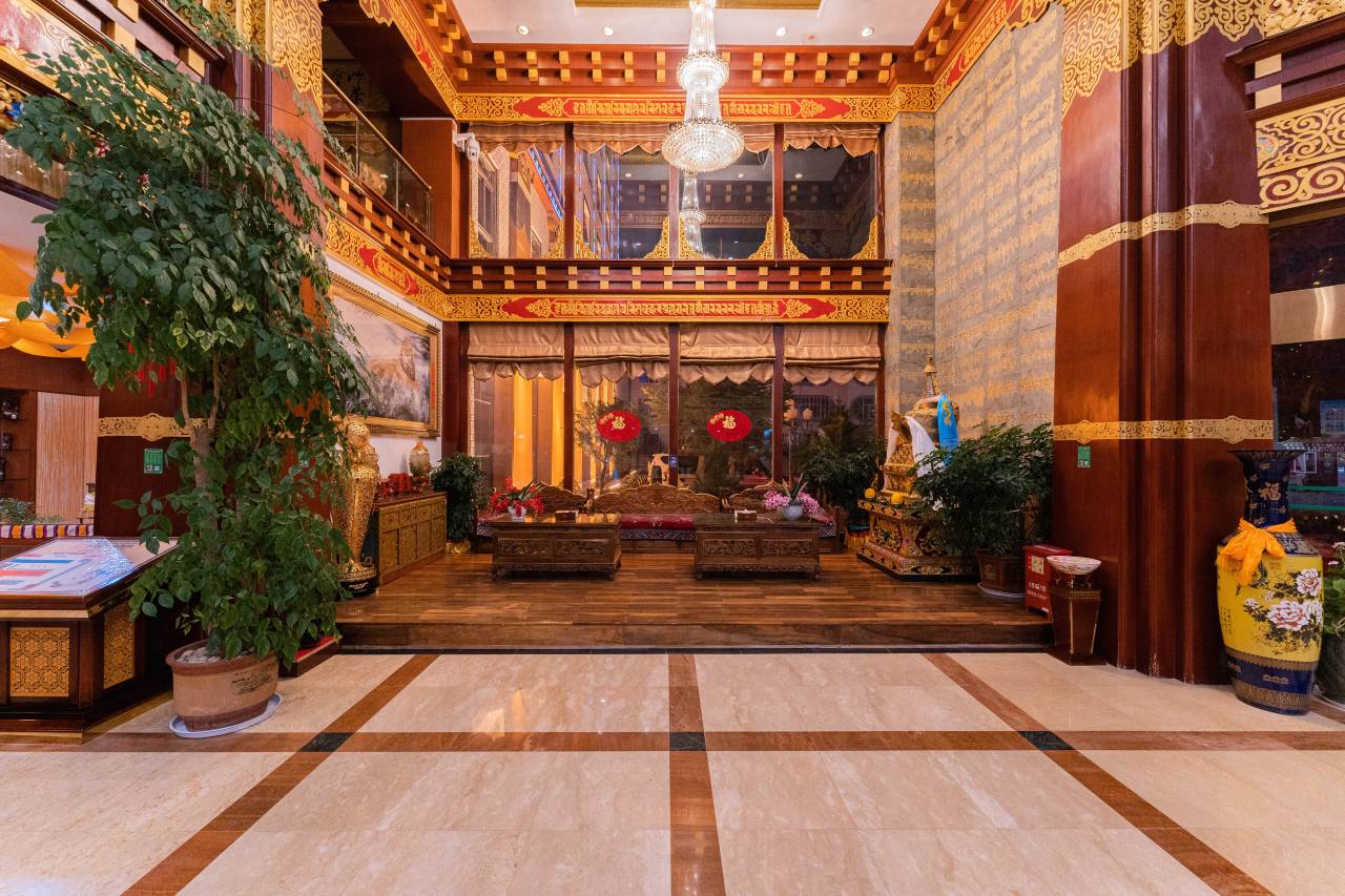 香格里拉都吉呢咪藏文化主题酒店(独克宗古城店)图片