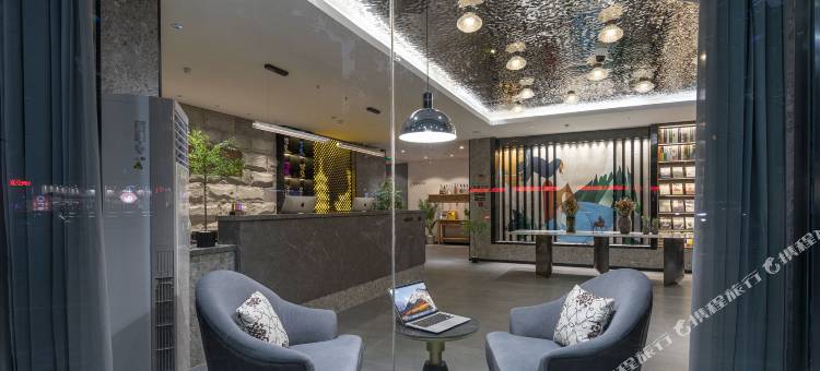 南苑E家Plus酒店(宁波北仑银泰城新大路店)图片