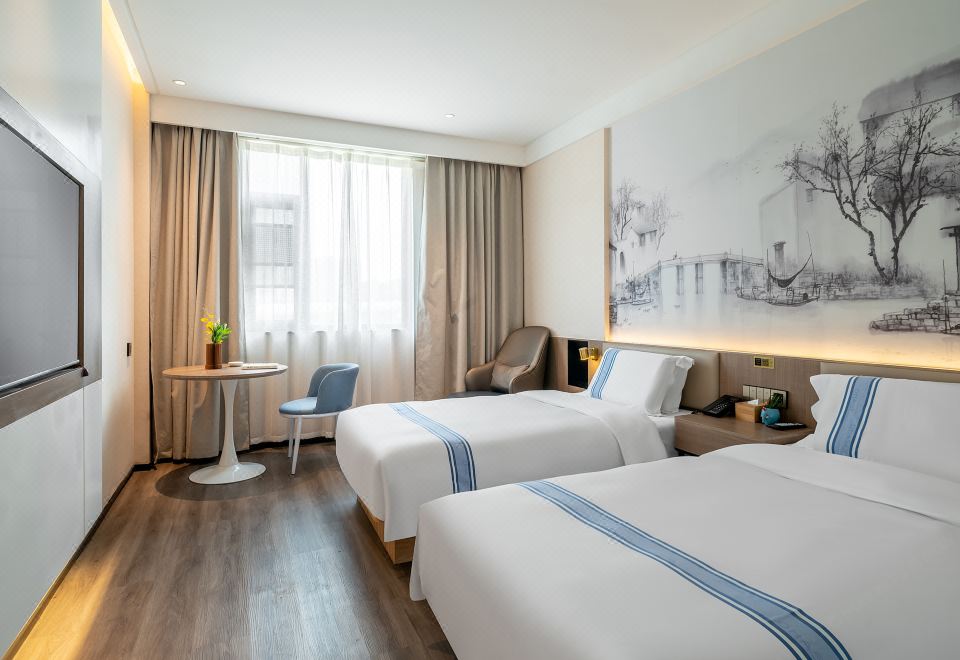  Hotel Overview