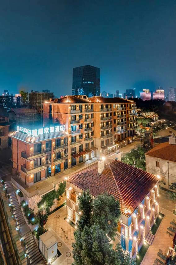 武汉雅阁欢聚酒店(黄鹤楼昙华林店)图片