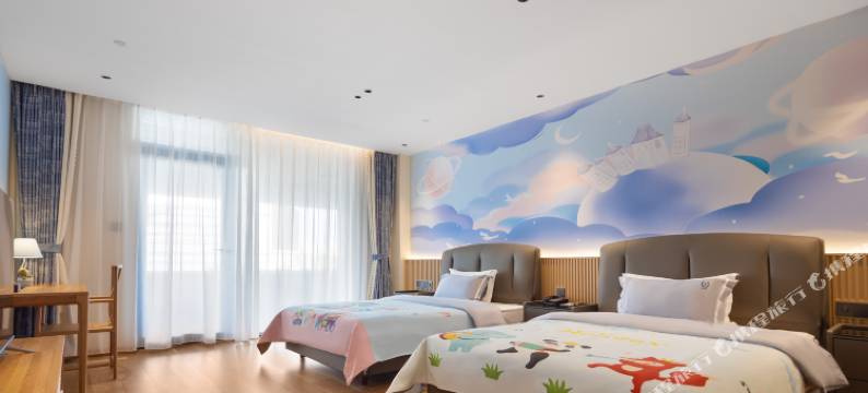 句容圆周率酒店(吾悦广场句容高铁站店)图片