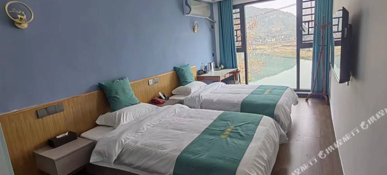 正安蓝湖民宿图片