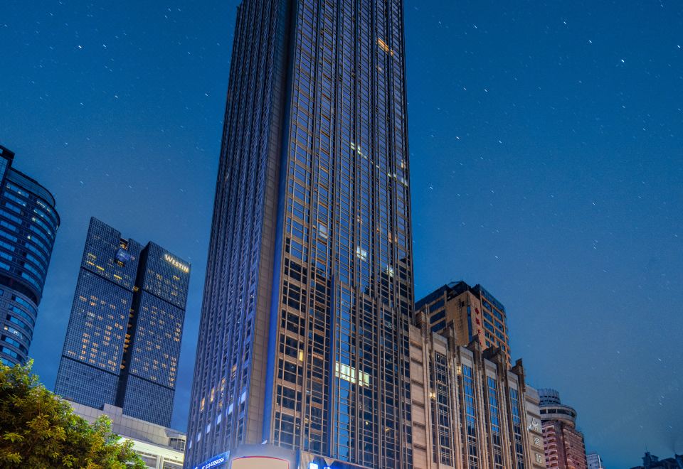 盛世时光酒店(重庆解放碑步行街店)外景图