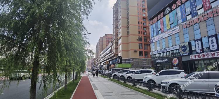延吉市有样影院度假民宿(延边大学网红墙店)图片