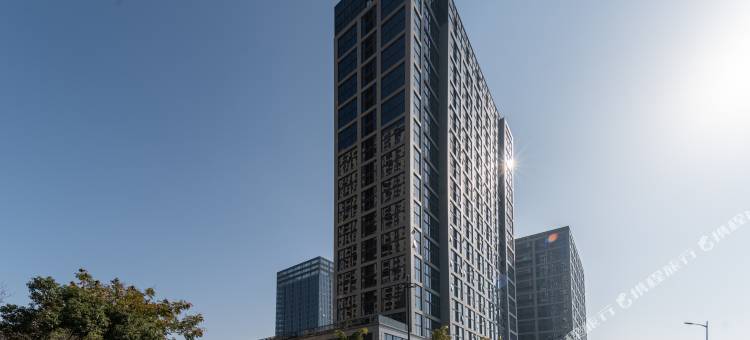 开颜兰舍·轻奢民宿(杭州桐庐东站店)图片