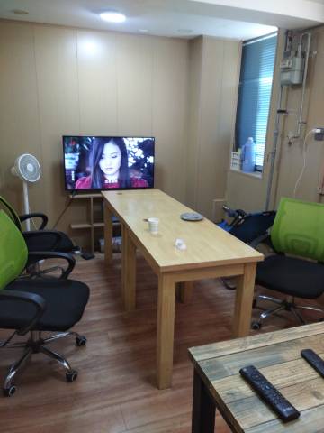 西安青艺宿青年旅舍(钟楼地铁站店)