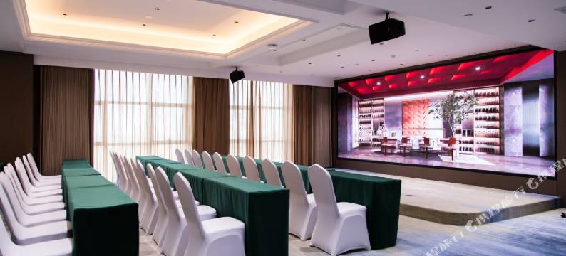 乐途云酒店(昌吉学院店)图片