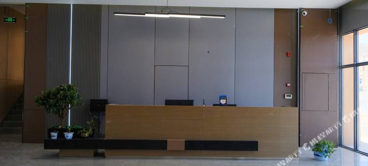 云栖酒店(冈仁波齐风景区店)图片