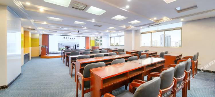 艺龙万国酒店图片