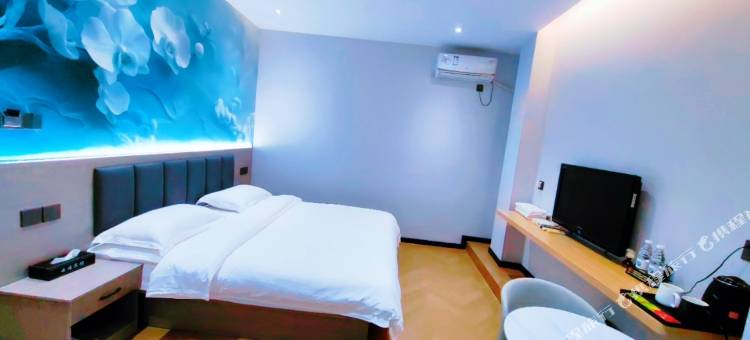 云漫宾馆(宜宾莱茵春天店)图片