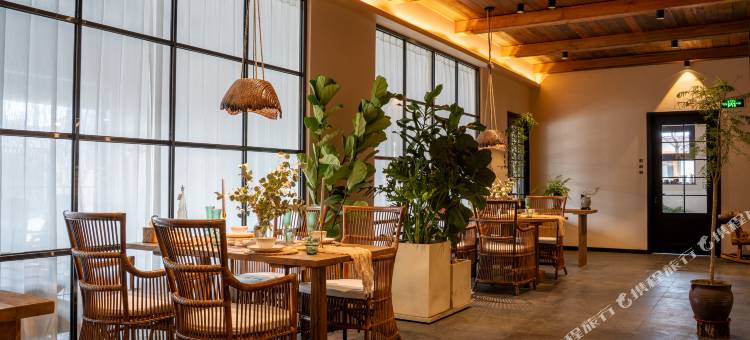 那日·泊度假民宿(长白山西站店)图片