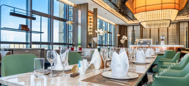 临汾生龙悦享酒店图片