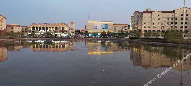 平罗惠融假日酒店(汇融新天地店)图片