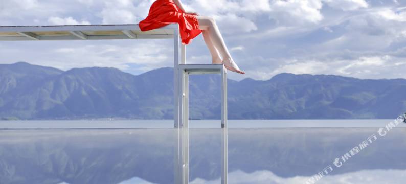 泸沽湖安娜俄半岛湖景精品酒店图片